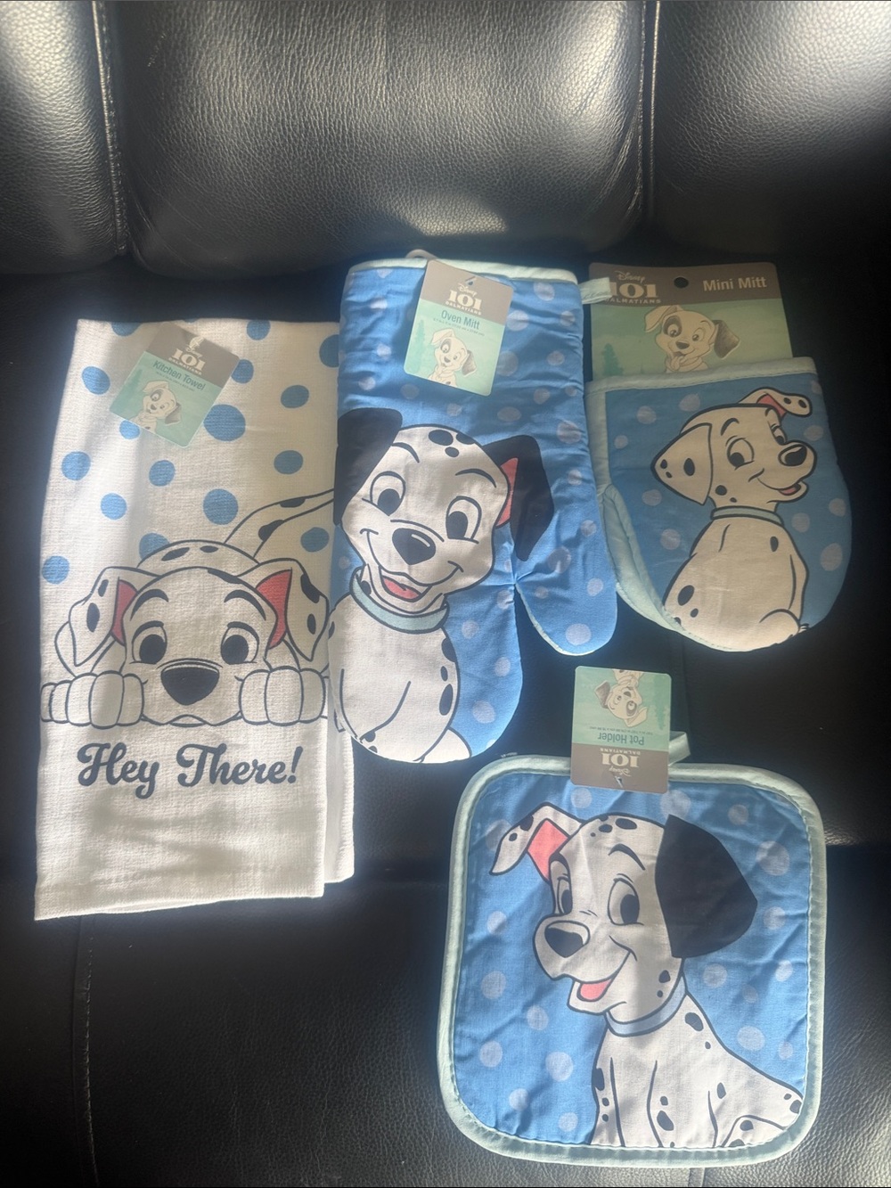 101 Dalmatians Oven Mitt, Mini Mitt, Pot Holder & Towel—Brand New